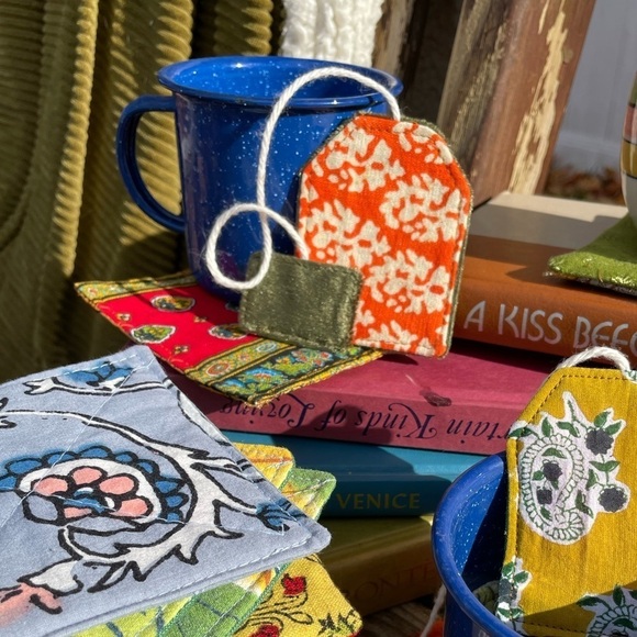 Teabag Quilted Bookmark + Set of 4 Quilted Random Boho Print Coaster Mug Rugs - Picture 4 of 10